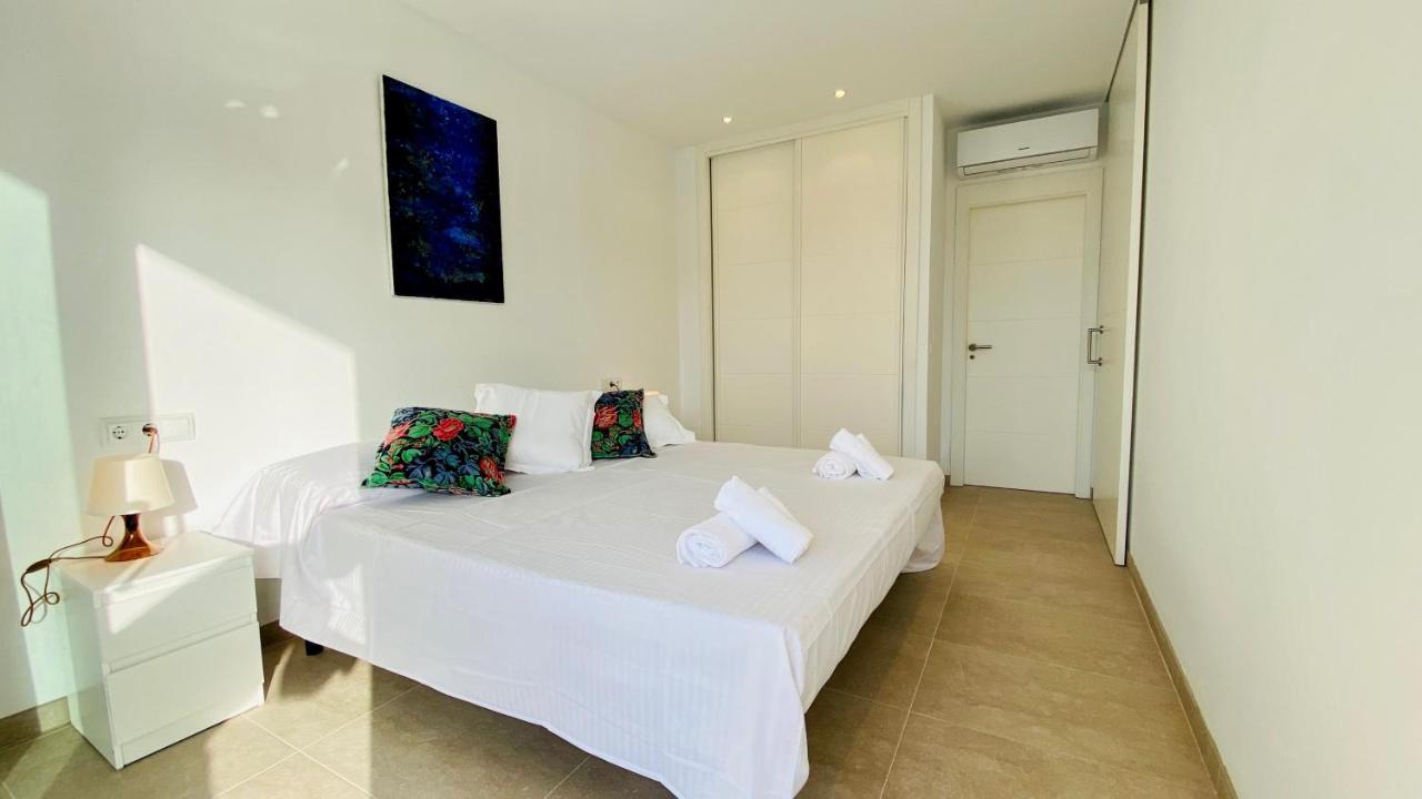 Mirador Blue - Penthouse Apartments With Roof Terrace Cala San Vicente  Exterior photo